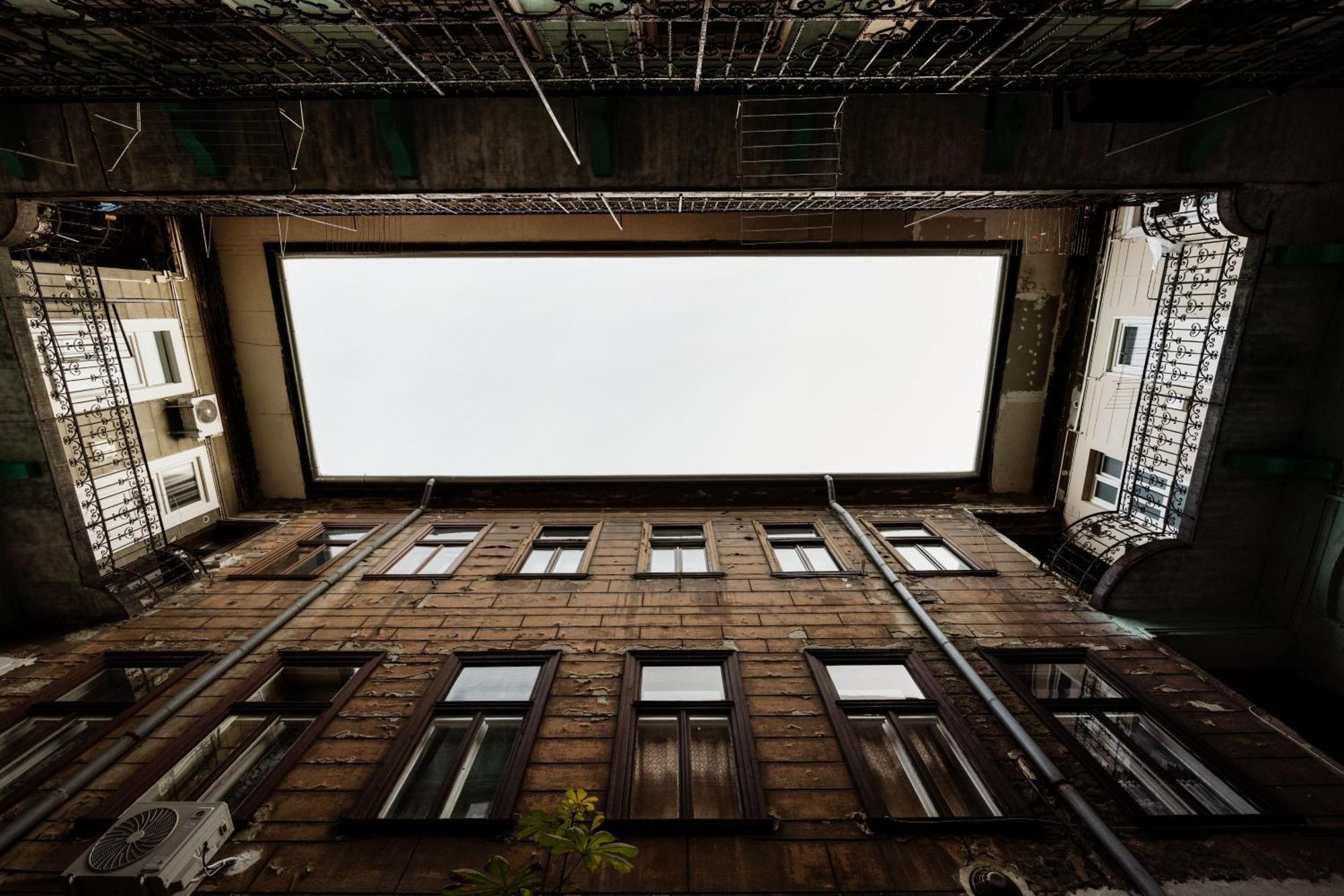 Wellness Wonderland: Garden, Sauna, Jacuzzi In Cbd Budapeste Exterior foto