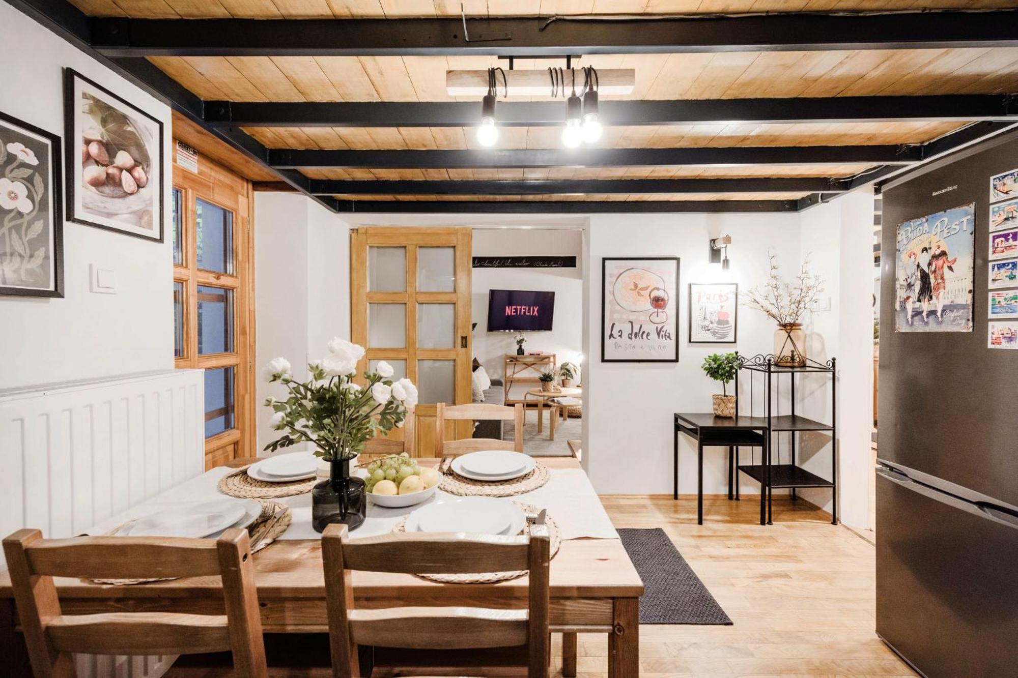 Wellness Wonderland: Garden, Sauna, Jacuzzi In Cbd Budapeste Exterior foto