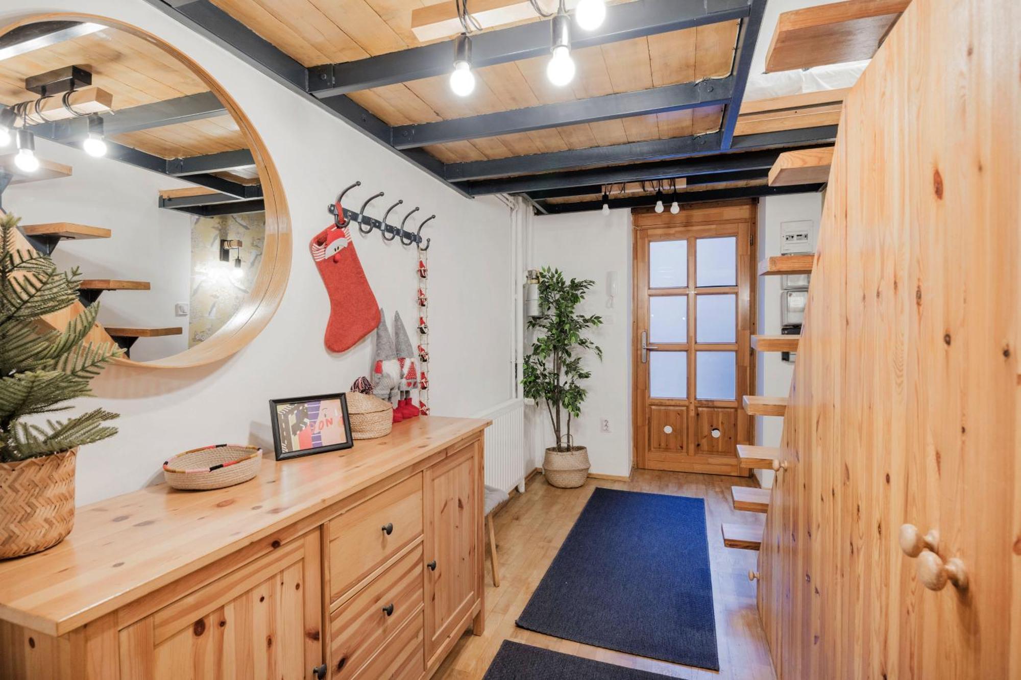 Wellness Wonderland: Garden, Sauna, Jacuzzi In Cbd Budapeste Exterior foto