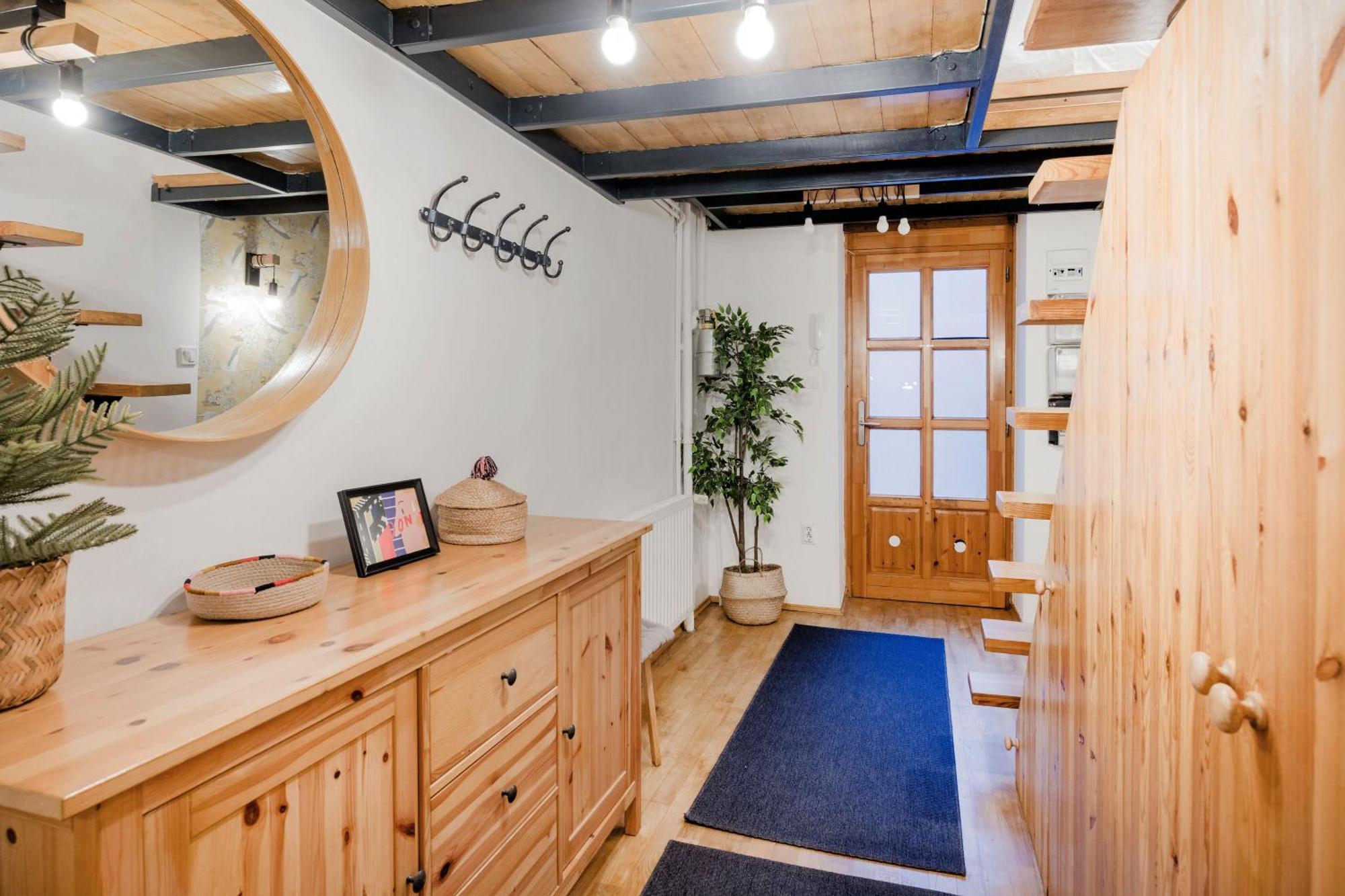 Wellness Wonderland: Garden, Sauna, Jacuzzi In Cbd Budapeste Exterior foto