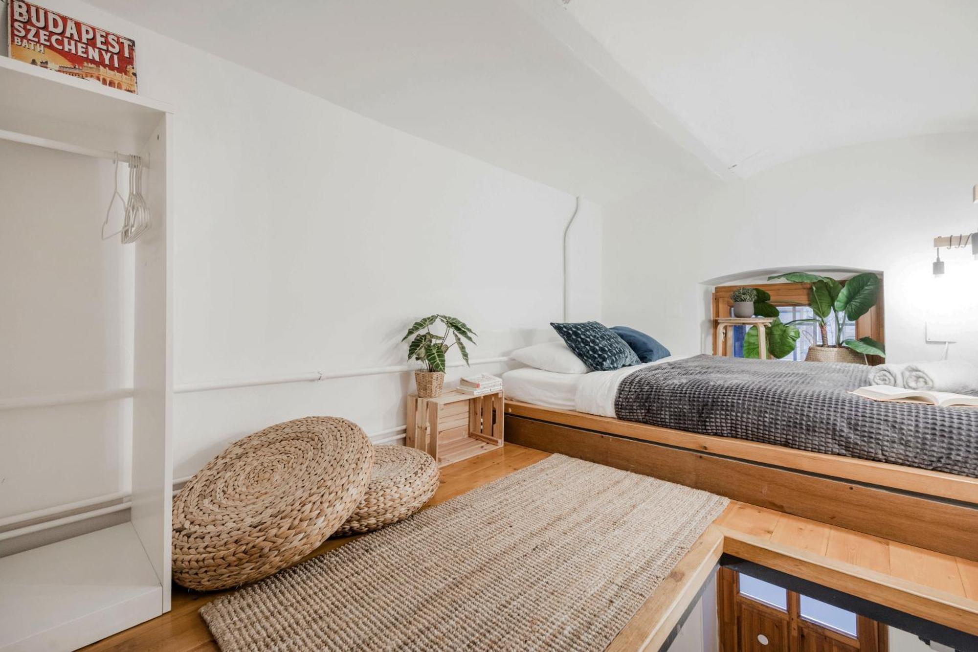 Wellness Wonderland: Garden, Sauna, Jacuzzi In Cbd Budapeste Exterior foto