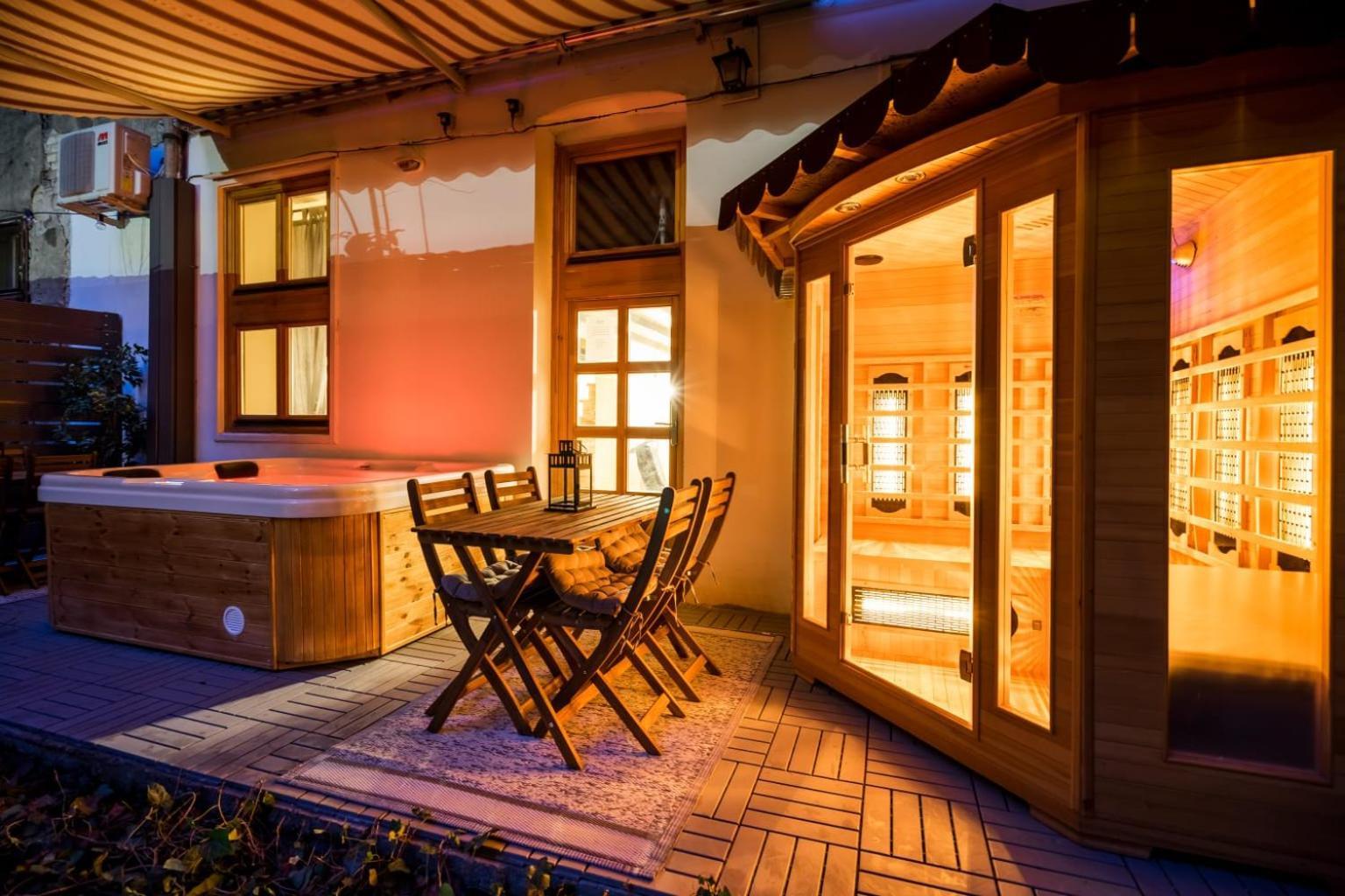 Wellness Wonderland: Garden, Sauna, Jacuzzi In Cbd Budapeste Exterior foto