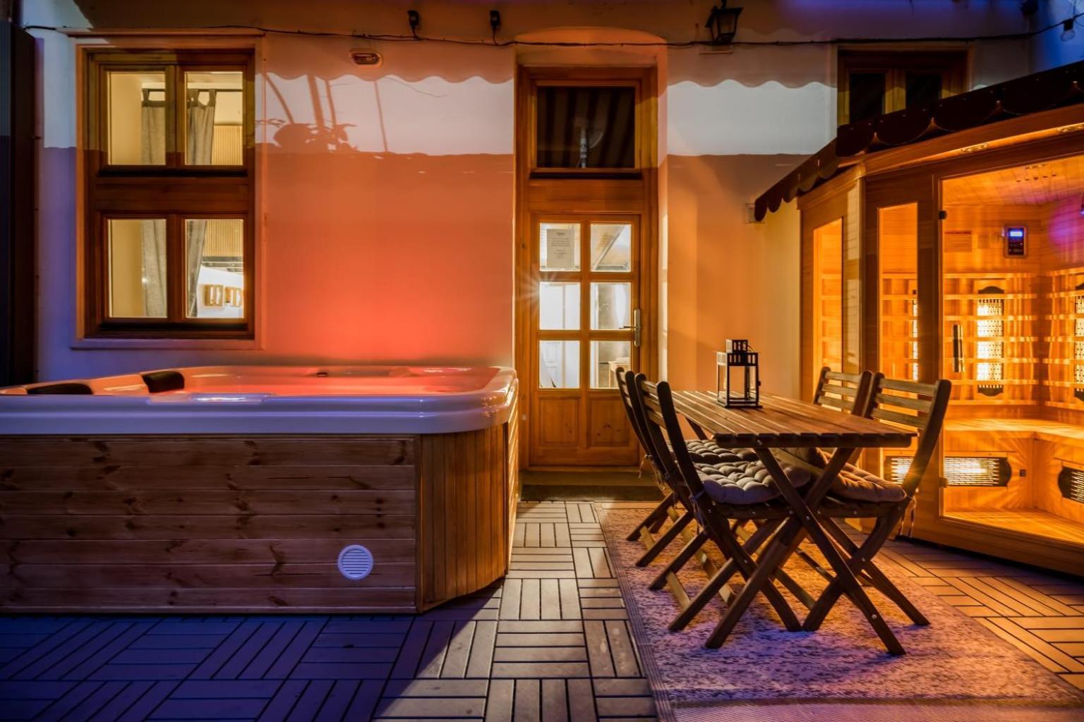 Wellness Wonderland: Garden, Sauna, Jacuzzi In Cbd Budapeste Exterior foto